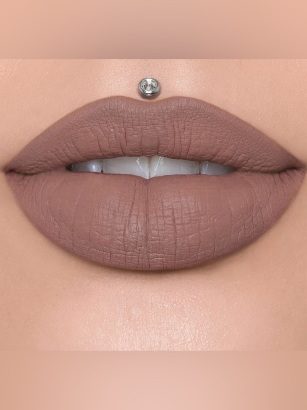 New in Box Jeffree Star Velour‎ Liquid Lipstick - Hidden Hills Taupe Nude 5.6ml